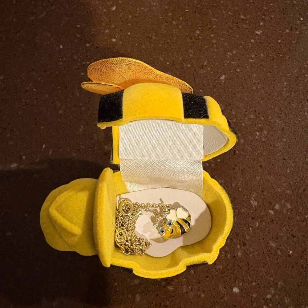 BumbleBee Necklace and Case